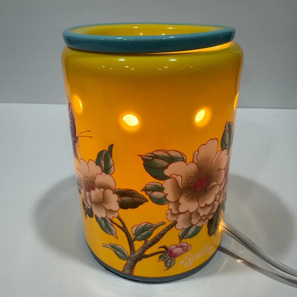 Retired Scentsy Madame Butterfly Full-Size Wax Warmer